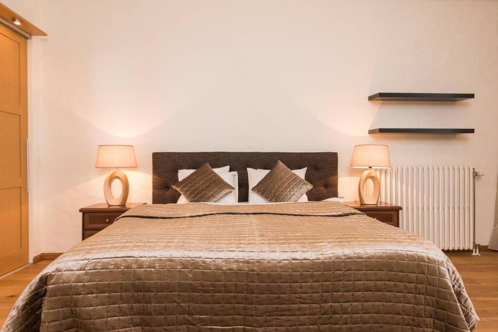 Tallinn City Apartments - Luxury 3 Bedroom, Sauna, Views Exteriör bild