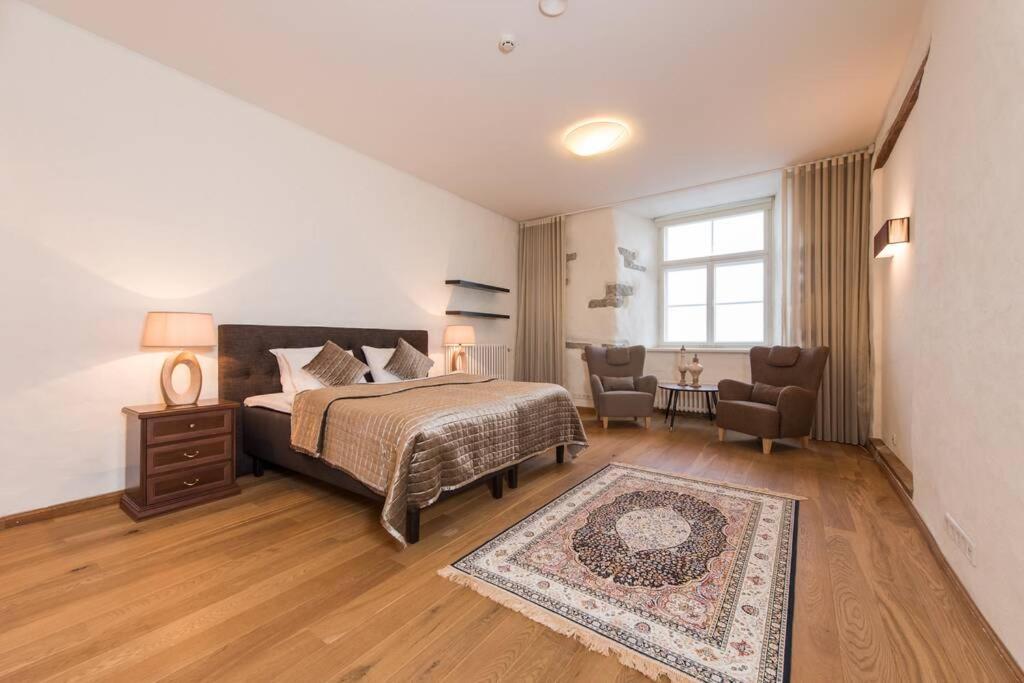Tallinn City Apartments - Luxury 3 Bedroom, Sauna, Views Exteriör bild