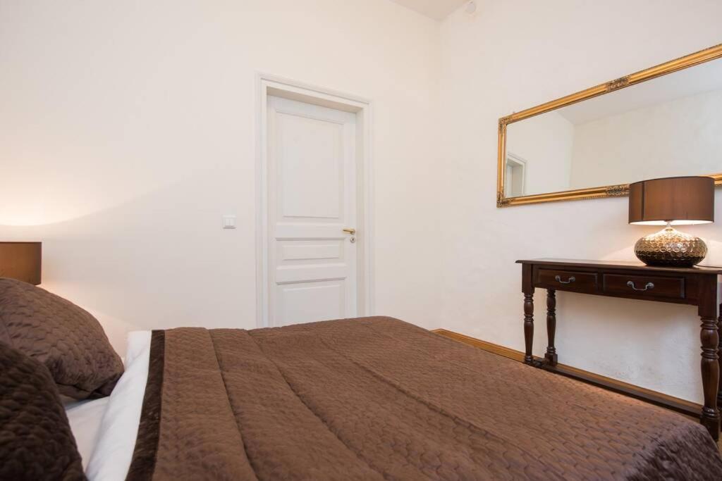 Tallinn City Apartments - Luxury 3 Bedroom, Sauna, Views Exteriör bild